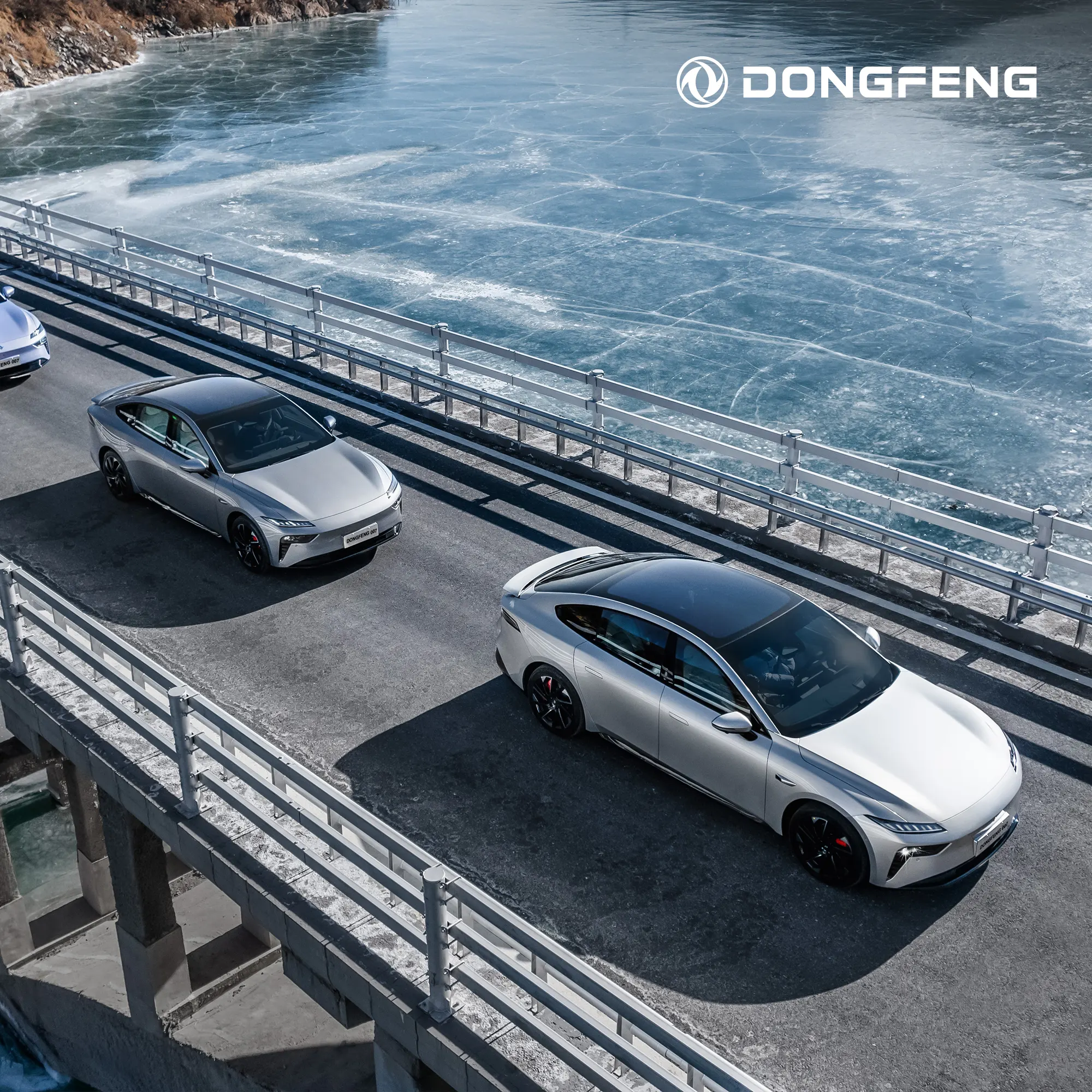 Dongfeng 007 spotlight exterior view